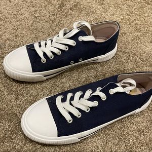 Women’s True Craft Navy Blue sneakers- Brand New